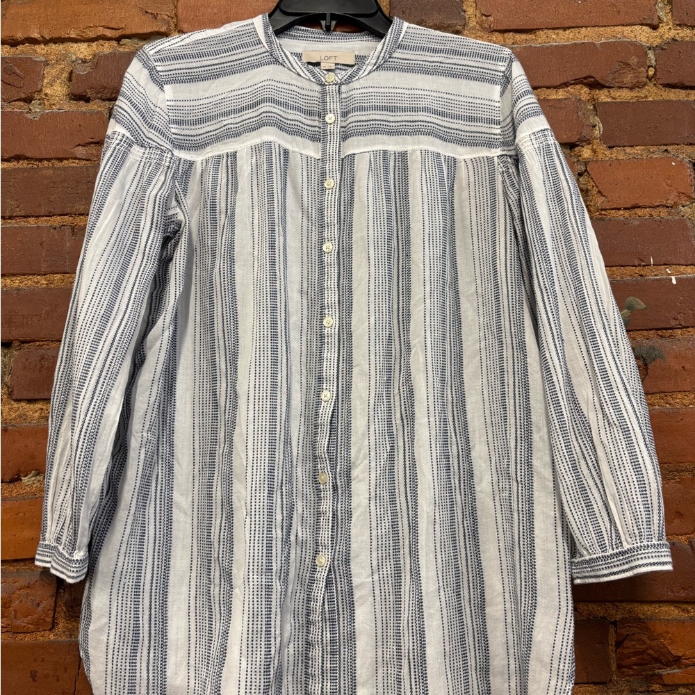 LOFT Navy‎ and White Striped Button Down Blouse Top 100% Cotton Size Medium
